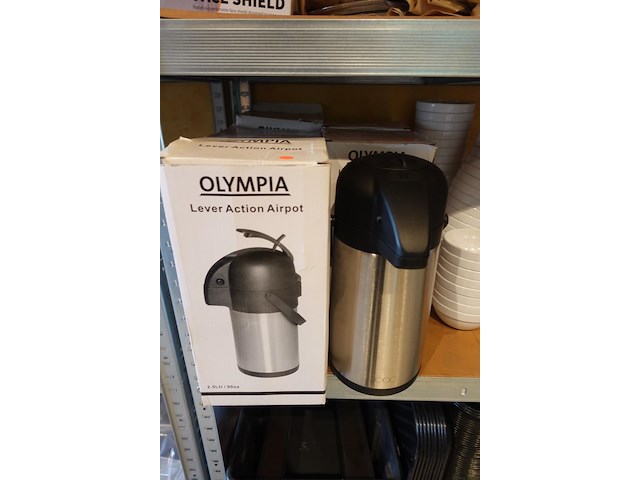 Rek met inhoud - afbeelding 7 van  9