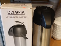 Rek met inhoud - afbeelding 7 van  9