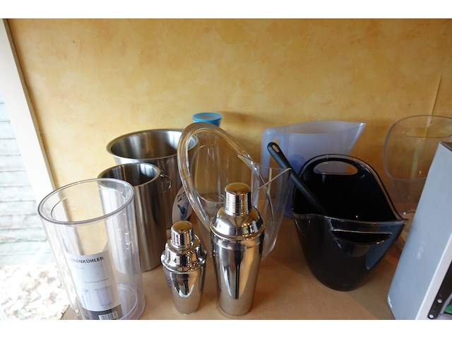 Rek met inhoud - afbeelding 4 van  11