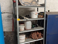 Rek met inhoud - afbeelding 1 van  5