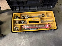 Rek met inhoud - afbeelding 5 van  11