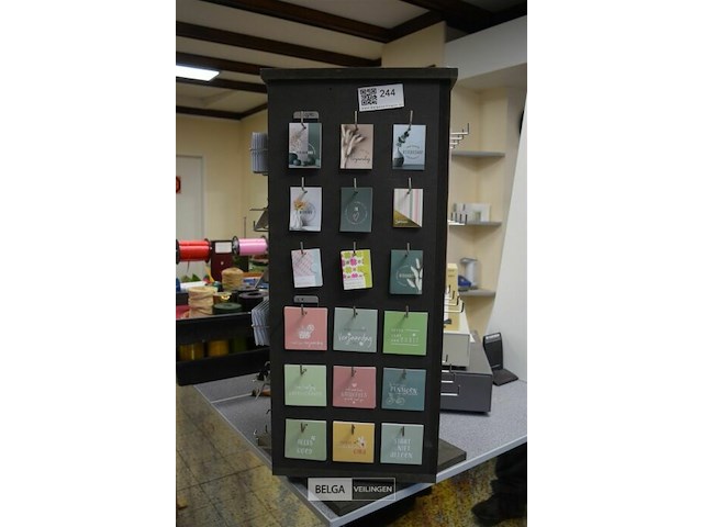 Rek met kaartjes - afbeelding 1 van  5