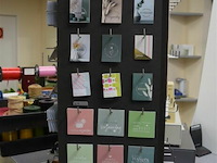 Rek met kaartjes - afbeelding 1 van  5