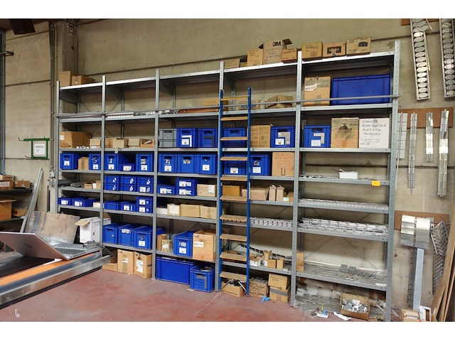 Rek meta + inhoud - afbeelding 1 van  17