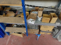 Rek meta + inhoud - afbeelding 13 van  17