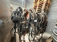 Rek + paardenbenodigdheden - afbeelding 3 van  9