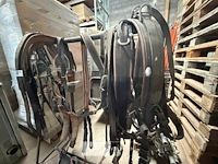 Rek + paardenbenodigdheden - afbeelding 6 van  9