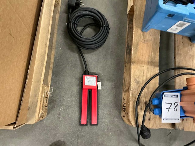 Reka 2000 niveauregelaar - afbeelding 1 van  3