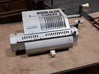 Rekenmachine - afbeelding 2 van  2