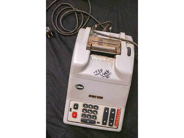 Rekenmachine - afbeelding 1 van  2