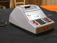 Rekenmachine - afbeelding 2 van  2