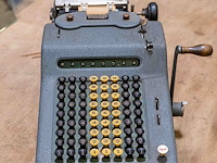 Rekenmachine - afbeelding 1 van  4