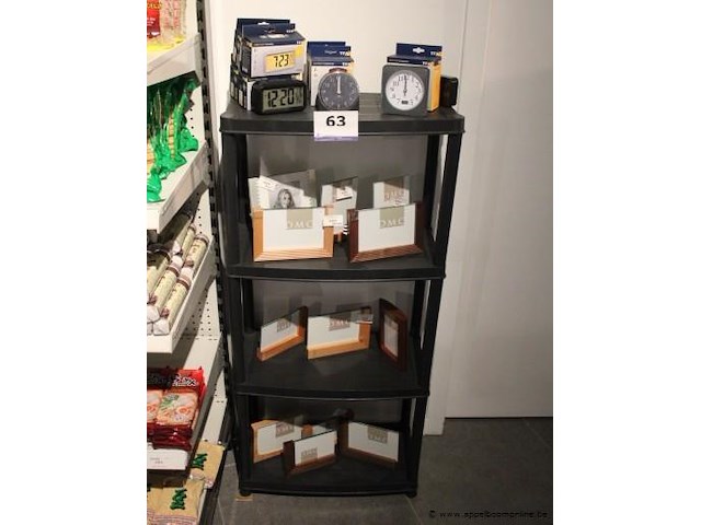 Rekje inhoudend fotokaders/klokken - afbeelding 1 van  3