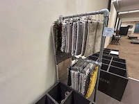 Rekje, kapstokken, stalen van tapijten - afbeelding 3 van  3