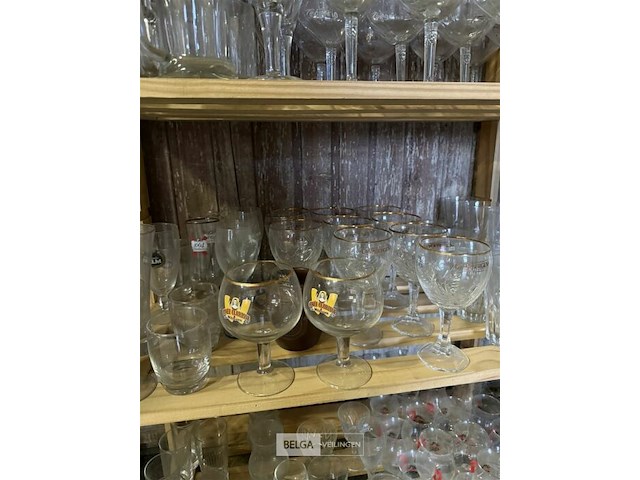 Rekje met glazen, div soorten - afbeelding 4 van  5