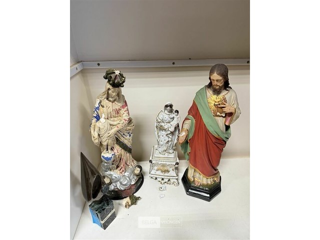 Religieuze beeldjes - afbeelding 1 van  11