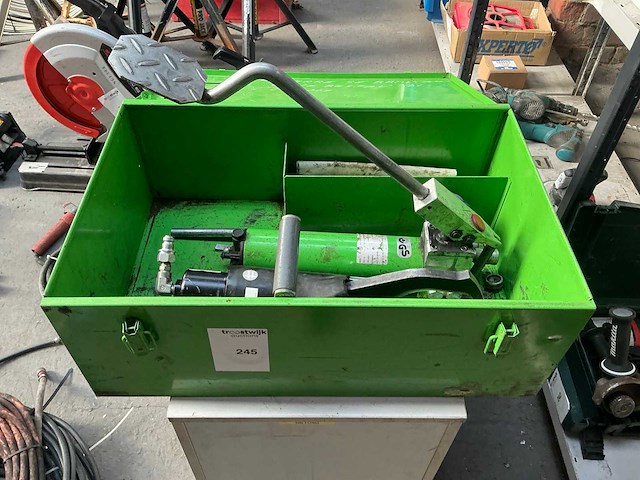 Rema s110 hydraulische schaar met voetbediening - afbeelding 1 van  8