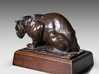 Rembrandt bugatti (1884-1916), 'jaguar accroupi (petit modèle)', patinated bronze, cast by a.a. hébrard, n° 18/51 10.5 x 19.6 cm. (4.12 x 7.71 in.), frame: 13.5 x 17.5 cm. (5.30 x 6.88 in.) - afbeelding 12 van  15