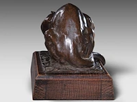 Rembrandt bugatti (1884-1916), 'jaguar accroupi (petit modèle)', patinated bronze, cast by a.a. hébrard, n° 18/51 10.5 x 19.6 cm. (4.12 x 7.71 in.), frame: 13.5 x 17.5 cm. (5.30 x 6.88 in.) - afbeelding 14 van  15