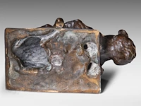 Rembrandt bugatti (1884-1916), 'jaguar accroupi (petit modèle)', patinated bronze, cast by a.a. hébrard, n° 18/51 10.5 x 19.6 cm. (4.12 x 7.71 in.), frame: 13.5 x 17.5 cm. (5.30 x 6.88 in.) - afbeelding 15 van  15