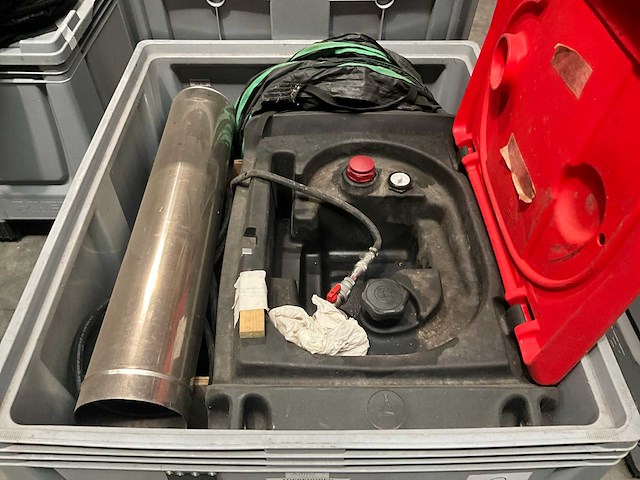 Remko clk 120 indirecte diesel heater en dieseltank - afbeelding 6 van  18