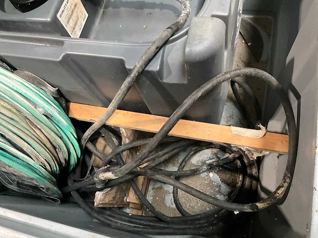 Remko clk 70 indirecte diesel heater en dieseltank - afbeelding 5 van  17