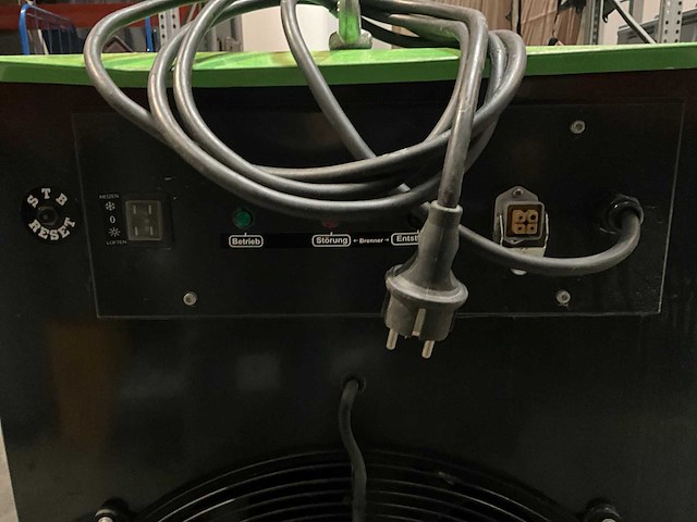 Remko clk 70 indirecte diesel heater en dieseltank - afbeelding 11 van  17