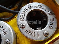 Rems amigo filtermachine in zijn metalen behuizing - afbeelding 2 van  11