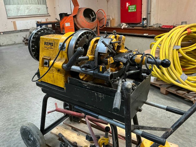 Rems magnum 4010 draadsnijmachine - afbeelding 2 van  6