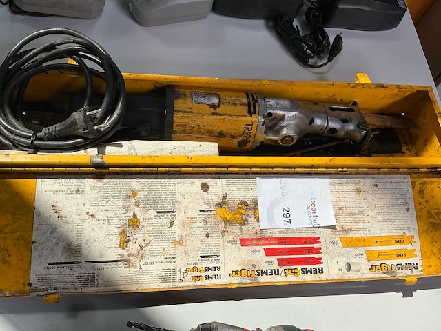 Rems tiger 56 reciprozaag - afbeelding 1 van  4
