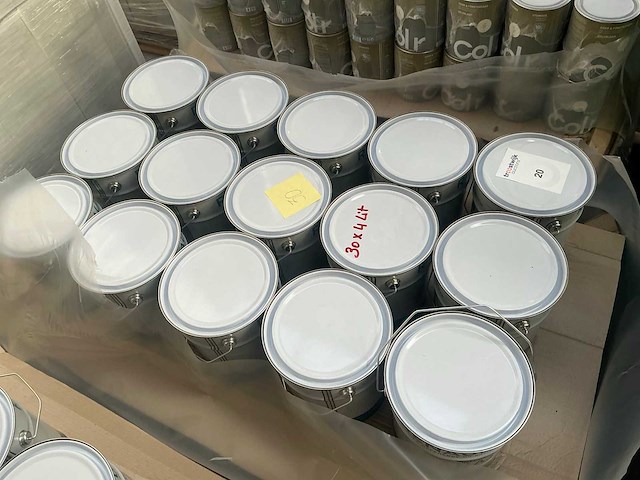 Renaulac carat satin rood 4000ml binnen verf (30x) - afbeelding 4 van  4