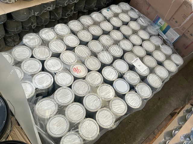 Renaulac carat velours 1000ml geel binnen verf (96x) - afbeelding 3 van  3