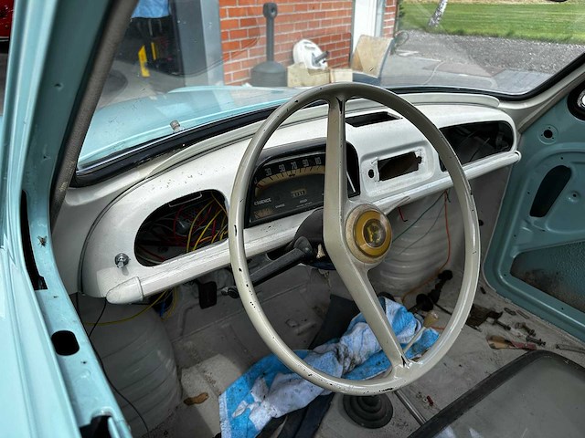 Renault - - dauphine - oldtimer - afbeelding 9 van  26