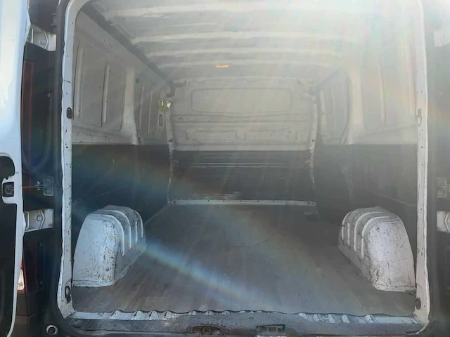 Renault - 1.6 dci l2h1 2,9t komfort - trafic - 102 254 km - bedrijfswagen - afbeelding 19 van  19