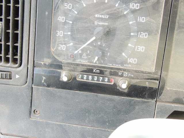 Renault - 2000 - midlum 180 - vrachtwagen - afbeelding 11 van  23