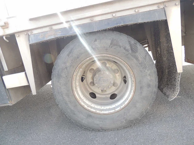 Renault - 2000 - midlum 180 - vrachtwagen - afbeelding 19 van  23