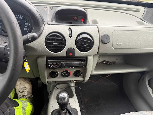 Renault - 2003 - kango - personenauto - afbeelding 10 van  21