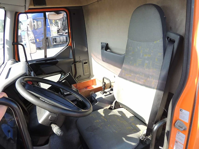 Renault - 2003 - midlum 220dci tankwagen - vrachtwagen - afbeelding 7 van  25