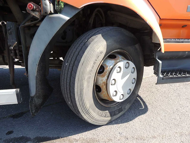 Renault - 2003 - midlum 220dci tankwagen - vrachtwagen - afbeelding 17 van  25