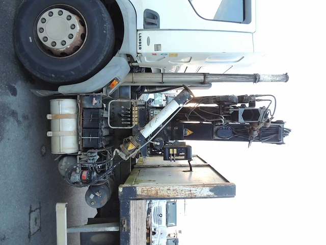 Renault - 2004 - 270dci lander plateau + kraan - vrachtwagen - afbeelding 11 van  28
