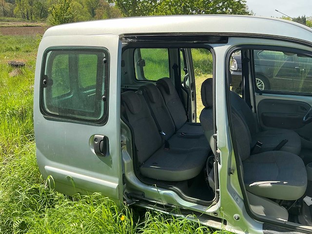 Renault - 2006 - kangoo - lichte bestelwagen - personenauto - afbeelding 3 van  20
