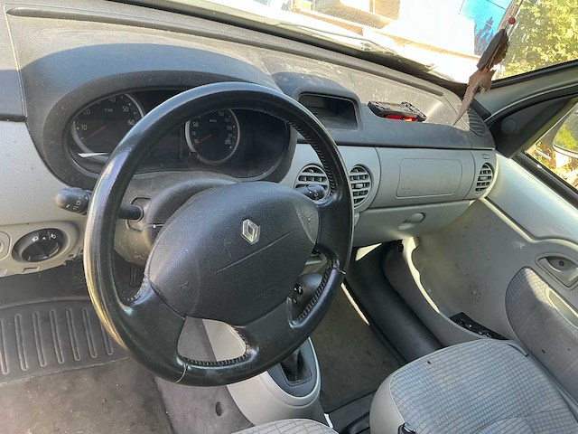 Renault - 2006 - kangoo - lichte bestelwagen - personenauto - afbeelding 7 van  20