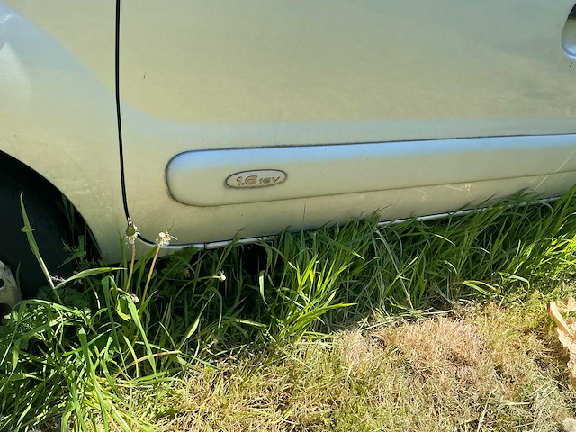 Renault - 2006 - kangoo - lichte bestelwagen - personenauto - afbeelding 14 van  20
