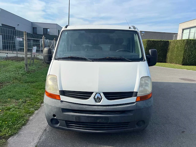 Renault - 2007 - master - bestelwagen - personenauto - afbeelding 13 van  17