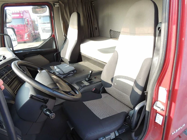 Renault - 2008 - 280 dxi premum - vrachtwagen - afbeelding 10 van  26