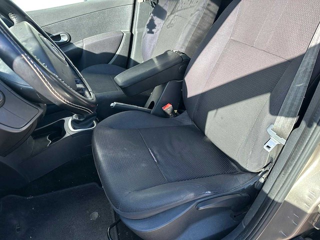 Renault - 2008 - clio - break - personenauto - afbeelding 2 van  12