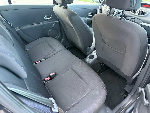 Renault - 2008 - clio - personenauto - afbeelding 13 van  26