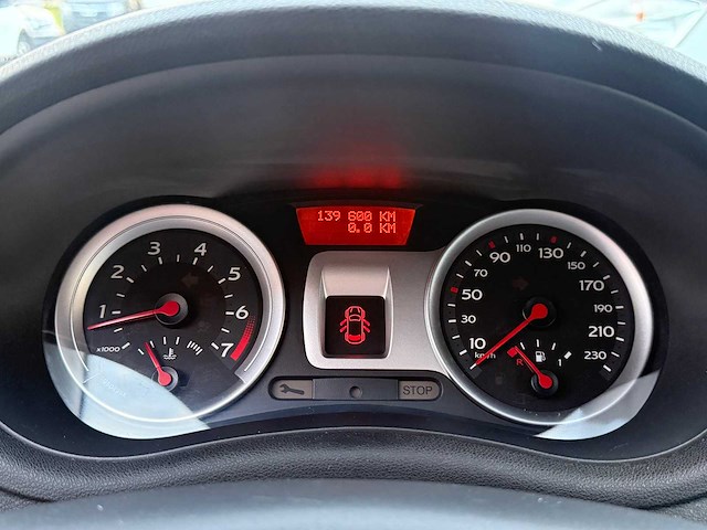 Renault - 2008 - clio - personenauto - afbeelding 19 van  26