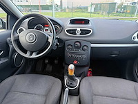 Renault - 2008 - clio - personenauto - afbeelding 9 van  19