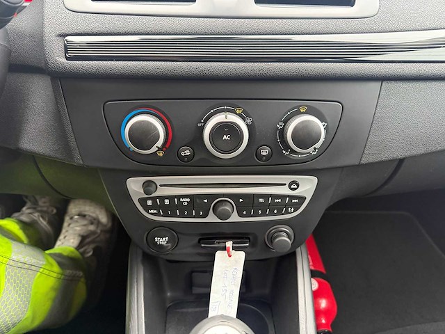Renault - 2009 - megane - personenauto - afbeelding 10 van  25